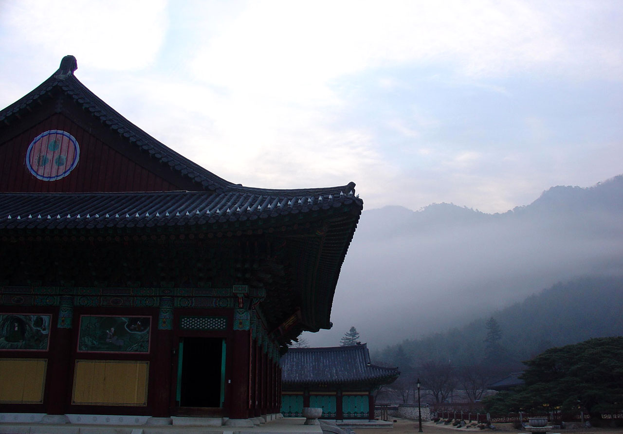 Корея: перекресток религий